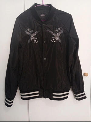 Superdry Suika bomber μπουφάν M, μαύρο με κέντημα αετών