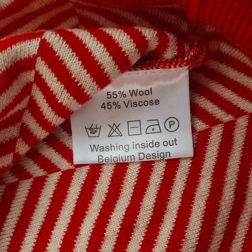 Nathalie Vleeschouwer women's wool sweater new, size M, red