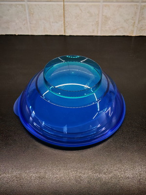 Tupperware μπολ Elegant 1,5 λίτρα σαν καινούργιο με αεροστεγές κλείσιμο