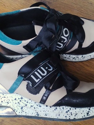 Liu Jo sneakers size 37 like new, black and beige