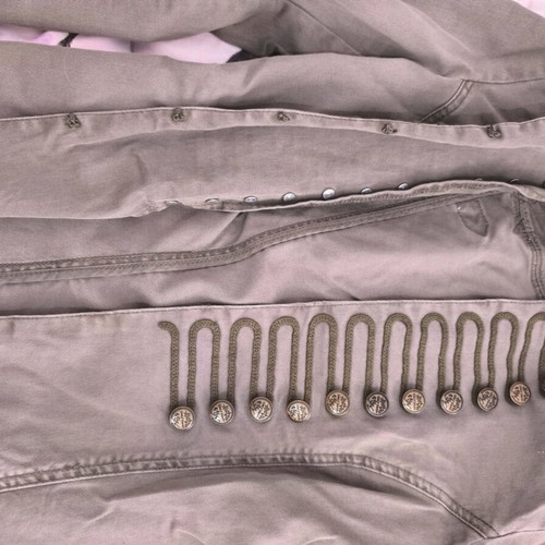 Only women's military jacket like new, size 38, khaki