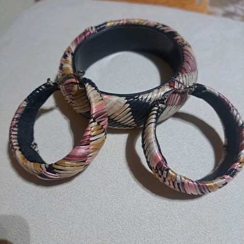 Jewelry set bracelet and earrings like new, multicolor