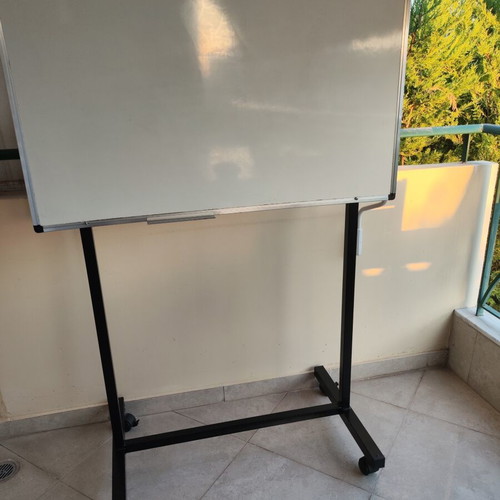 Marker board rotating with aluminum frame and wheels, like new
