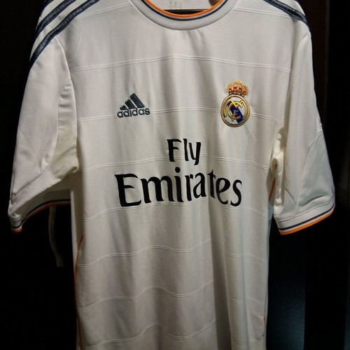 Real Madrid Home Jersey like new, authentic, size Medium