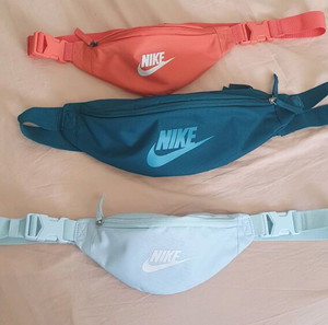 τσαντακια nike μεσης τυπου μπανανα