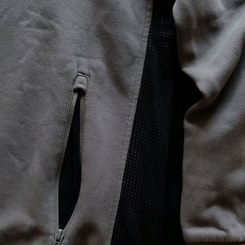 District hoodie XL like new, dark gray