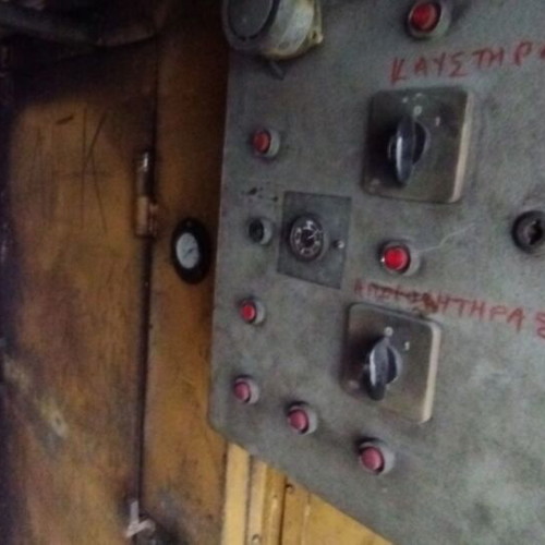 Συγκρότημα ηλεκτροστατικής βαφής πούδρας μεταχειρισμένο, με αεροσυμπιεστή Toros