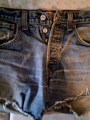 Γυναικείο τζιν σορτς Levi's άριστη κατάσταση, μέγεθος M, μπλε τιρκουάζ