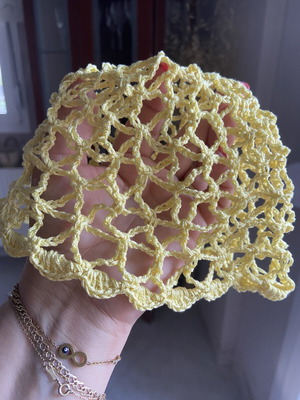 Summer hat, yellow