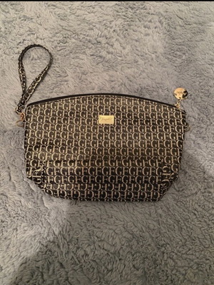 Fragola toiletry bag like new, black and beige, small with large capacity