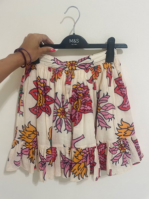 Karavan skirt like new, colorful, size XS