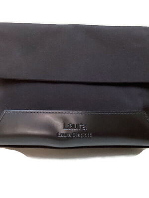 Clutch Laura Biagiotti καφέ σαν καινούργιο με δερμάτινη λεπτομέρεια