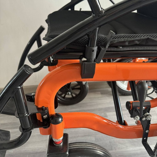 Electric wheelchair new, up to 150kg, 12Ah battery, foldable