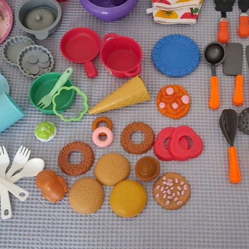 Children's kitchen set used, large pack with plastic food 50+ pieces