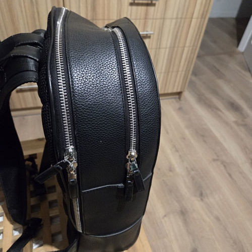 Zara backpack like new with laptop compartment black