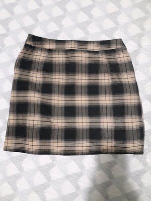 Mini checkered skirt new with zipper, size M fits S