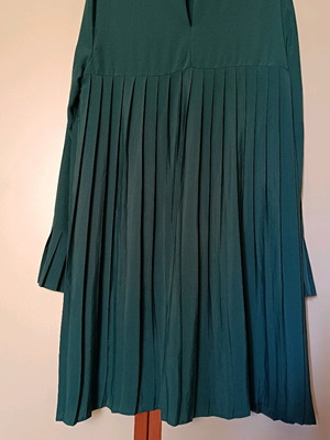 ASOS dress green like new, size L