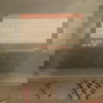  25 VHS +5 VHS πιθανόν για εγγραφή.
