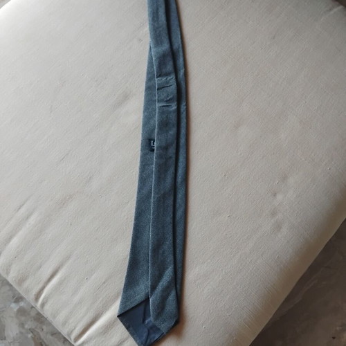 Tie like new, never used
