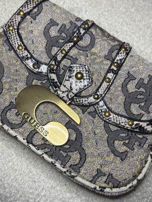 Guess Vintage Y2K shoulder bag like new, monogram canvas with snake-print details