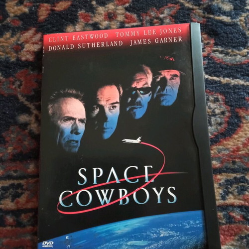 Space Cowboys DVD like new, adventure