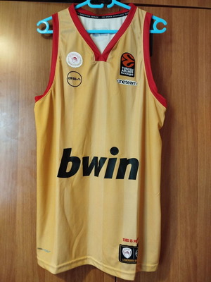 Olympiacos basketball jersey large, new, 100 years logo