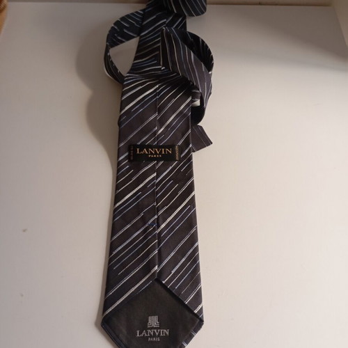 Lanvin silk tie like new, blue black