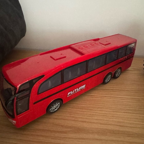 Toy set used: quad without sound, bus and metro with sound