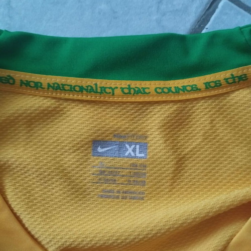 Celtic 2009 jersey X-Large like new with sponsor defect