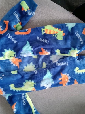 Baby jumpsuit like new, 9-12 months