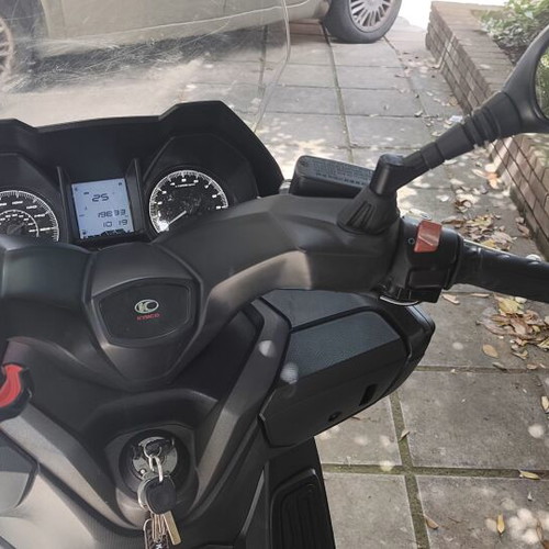 Kymco X-Town 300i scooter like new, black, 2020