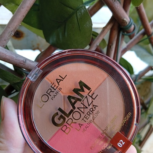 L'Oréal Glam Rouz Highlighter new, bronzer and blusher