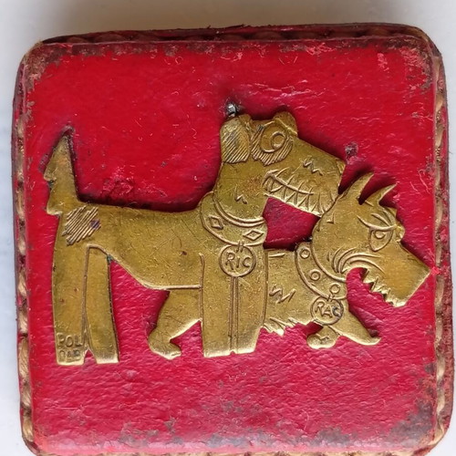 Pol Rab dog terrier badge used, cartoon characters