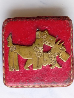 Pol Rab dog terrier badge used, cartoon characters