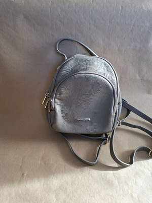 Tuscany Leather backpack used like new, beige leather bag