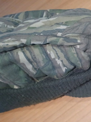 Vintage Realtree camo hat with lining used