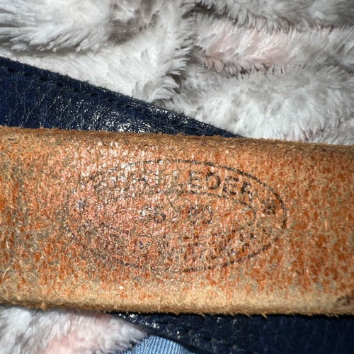 Leather blue vintage belt like new with golden details
