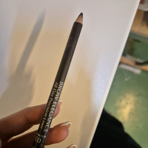 Seventeen Brow Elegance No 03 Rich Brown eyebrow pencil like new