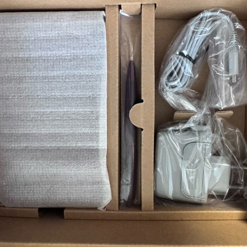 Nintendo DSI XL new