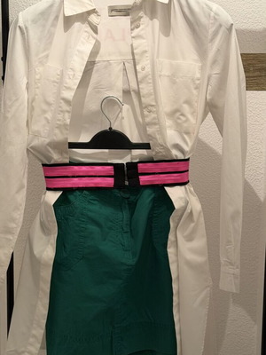 Set of 3 pieces like new, white semize shirt with letters, green skirt, fuchsia belt