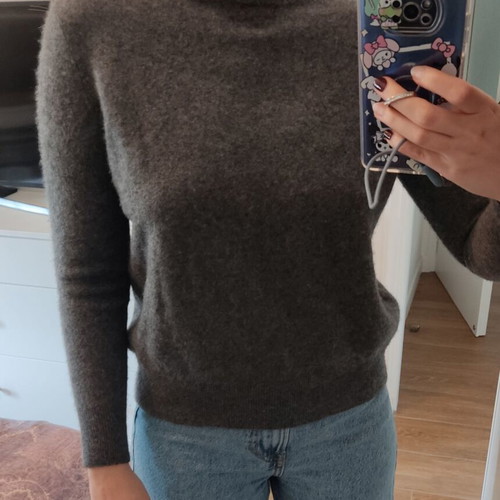 Sandra Pabst 100% cashmere gray sweater used, Small