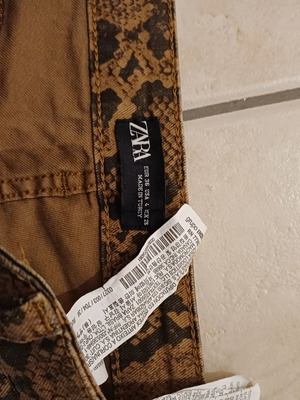 Zara animal print skinny jeans like new, black and brown