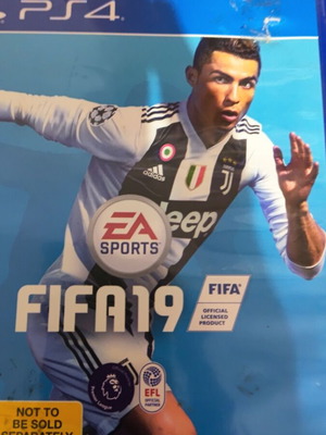 Fifa 19 PlayStation 4 μεταχειρισμένο χωρίς φυλλάδιο με μικρό σπάσιμο στη θήκη