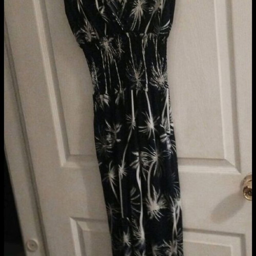 Jumpsuit like new, medium size, blue and white