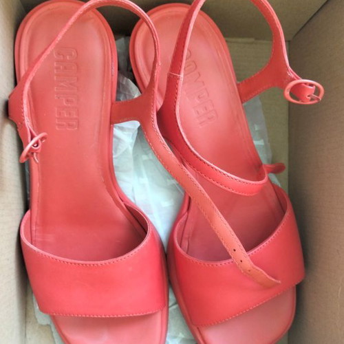 Camper Meda red leather women's sandals like new, size 38