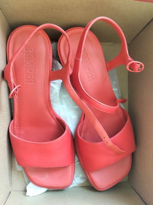 Camper Meda red leather women's sandals like new, size 38