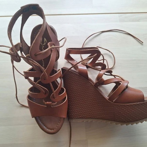 Mourtzi Tan Brown Genuine Leather Wedge Sandals Platform Size 37 Like New