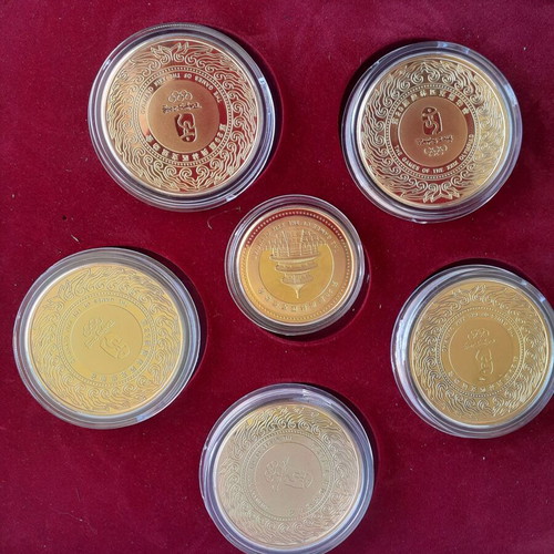 Beijing 2008 Friendlies gold-plated brass set, new, official commemorative edition