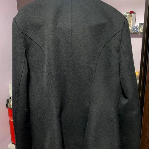 Women's black jacket-style outerwear like new, size Large