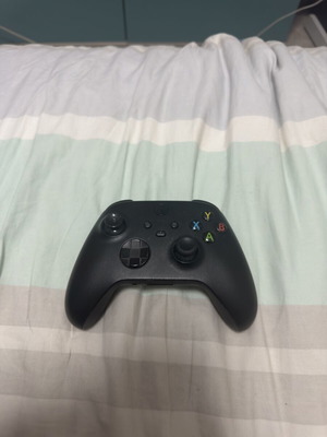 Xbox Series X controller with rechargeable battery